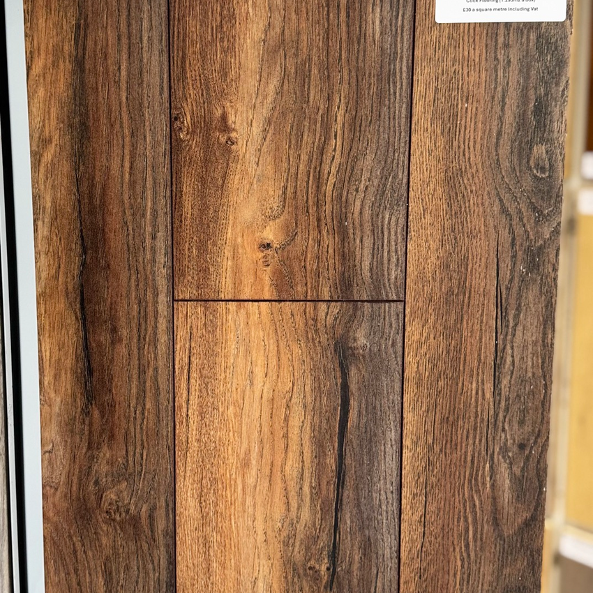 Kensington Luxury Laminate Oak Smoked Distressed