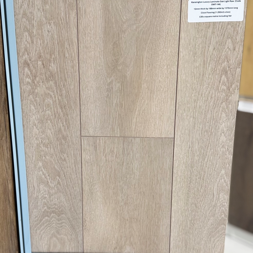 Kensington Luxury Laminate Oak Light Raw